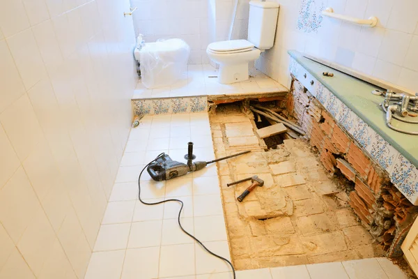 Budget-Friendly Tips to Save on Your Bathroom Remodel