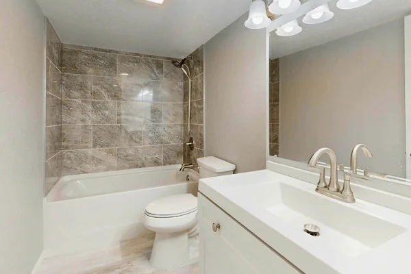 Factors That Affect Small Bathroom Remodel Costs